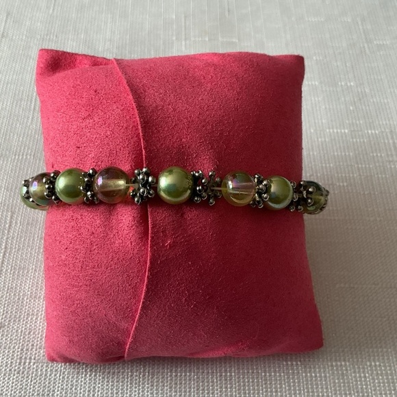 Olive Green Glass Pearl Silver Tone Stretch Bracelet - Picture 3 of 4
